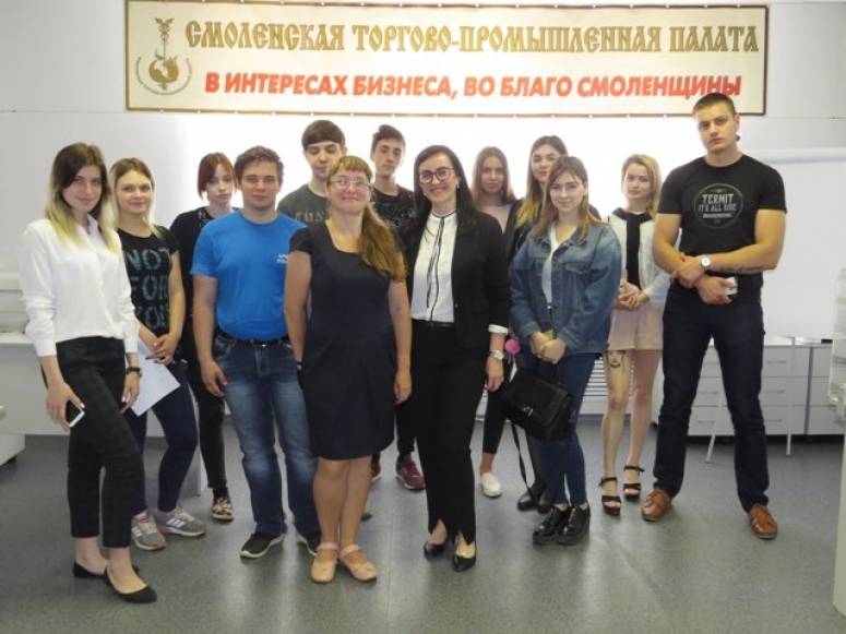 Коворкинг-центр Смоленской ТПП познакомил студентов с процессом создания бизнеса