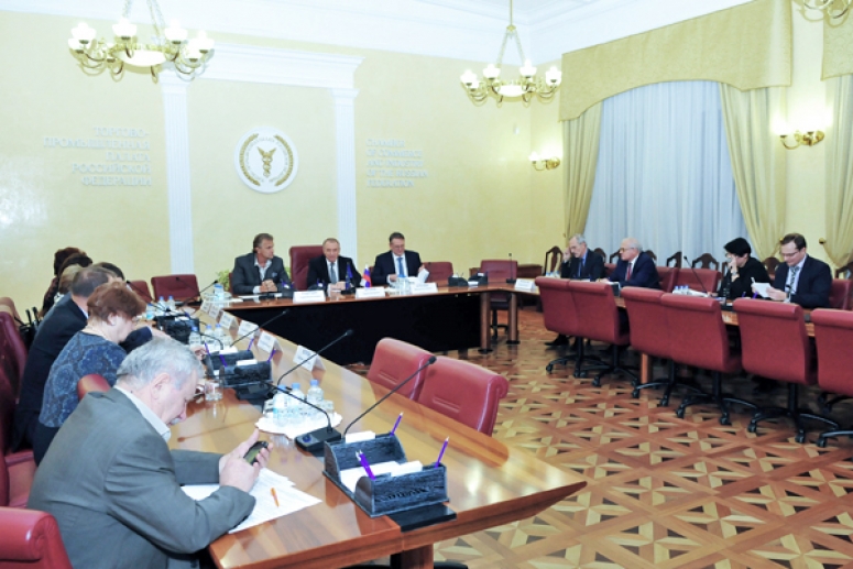 Сергей Катырин обсудил с активом профильного Комитета актуальные проблемы текстильной и легкой промышленности.