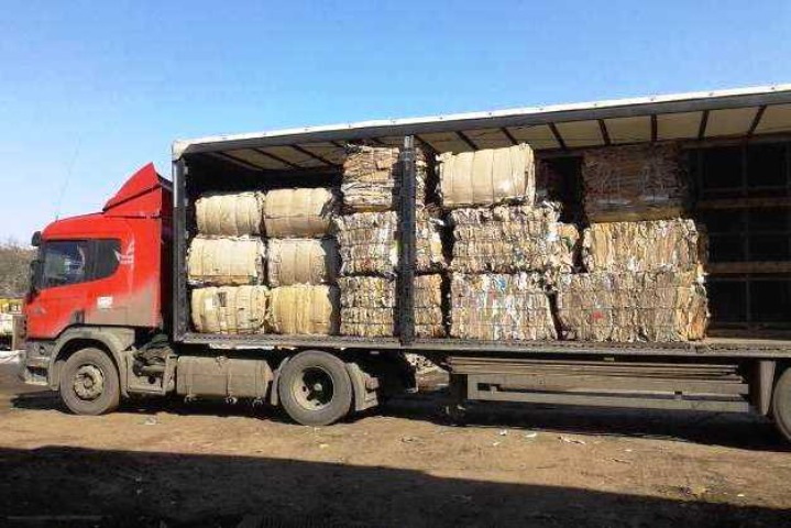 Мобильные группы Смоленской таможни  предотвратили ввоз в Россию отходов массой 2,7 тыс. тонн