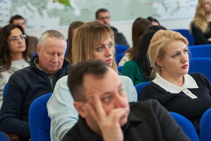 В ТПП Смоленской области предпринимателям рассказали, как встроить ИИ в бизнес-стратегию