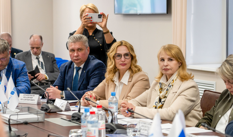 Президент ТПП Смоленской области Владимир Архипенков принял участие в заседании Ассоциации палат Центрального федерального округа