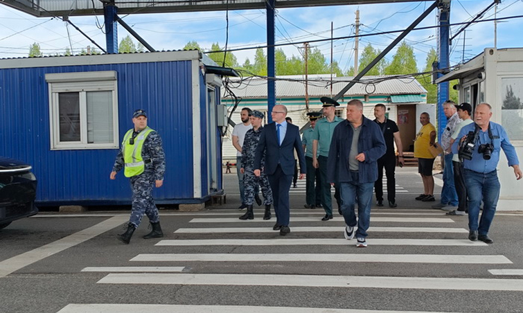 Первый заместитель руководителя ФТС России Александр Повод проинспектировал работу мобильных групп Смоленской таможни