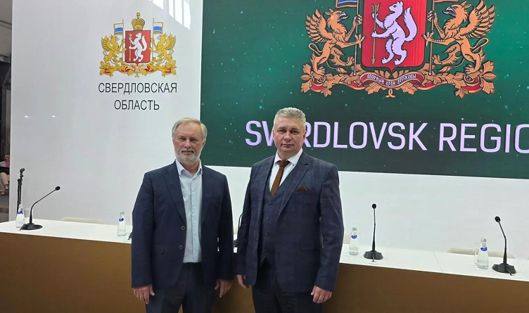 Президент ТПП Смоленской области Владимир Архипенков принимает участие в выставке «ИННОПРОМ-2026»